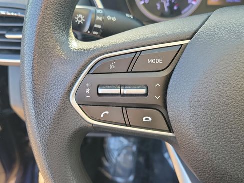 Used 2019 Hyundai Santa Fe SE image 25