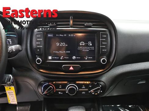Used 2024 Kia Soul LX w/ Option Group 015 FWD image 12