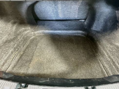 Used 2015 Ford Taurus SE FWD image 30