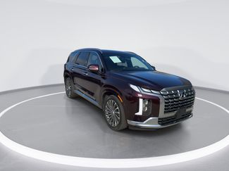 Used 2024 Hyundai Palisade Calligraphy video 2