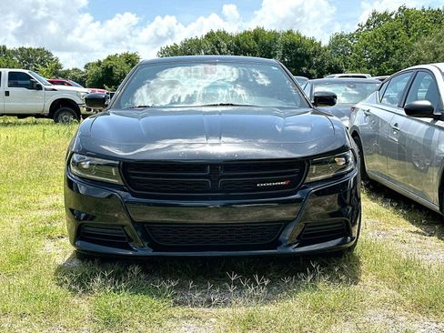 Used 2023 Dodge Charger SXT RWD image 2