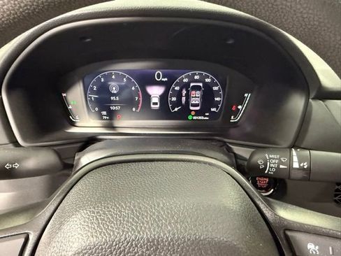 Used 2025 Honda Accord SE image 19