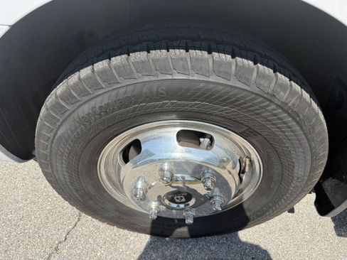 Used 2019 Mercedes-Benz Sprinter 3500 image 14