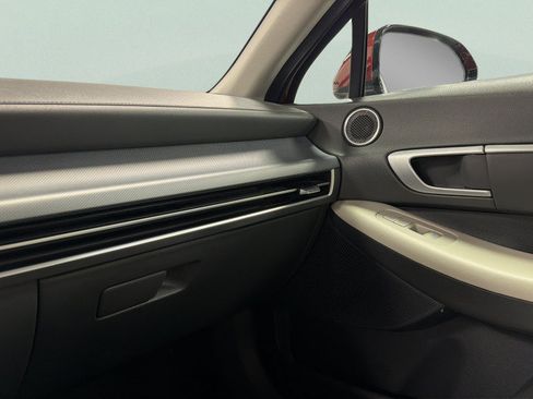 Used 2025 Hyundai Sonata SEL FWD image 31