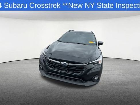 Used 2024 Subaru Crosstrek 2.0i Premium AWD/4WD image 3