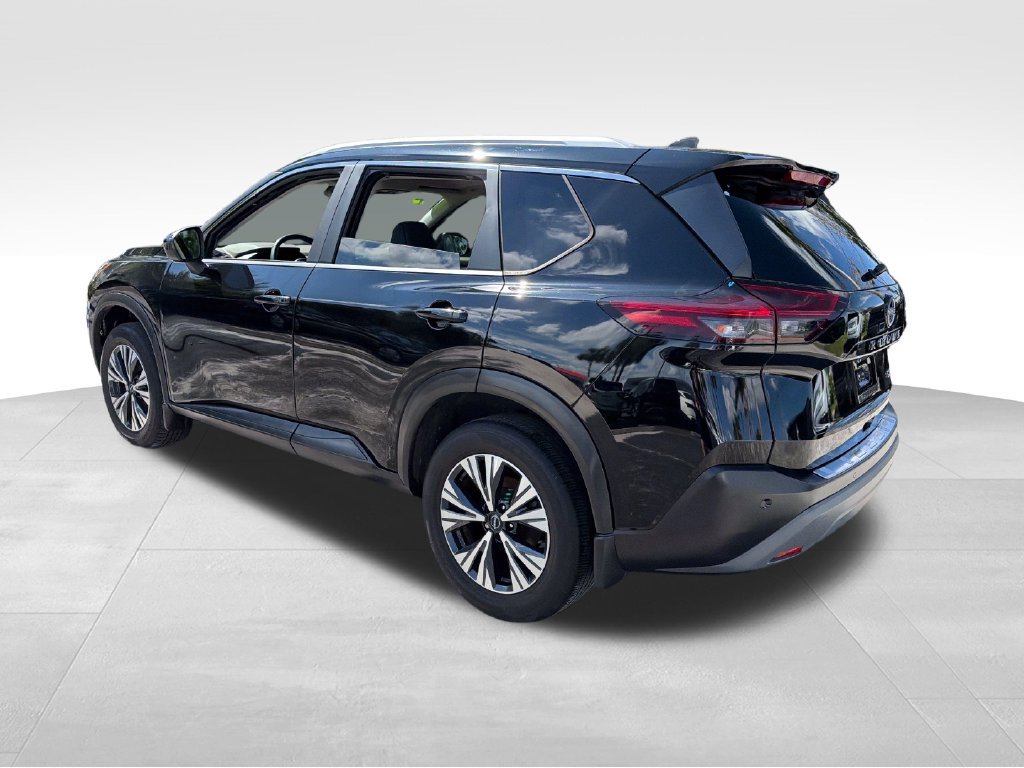 Used 2023 Nissan Rogue SV w/ SV Premium B Package FWD image 5