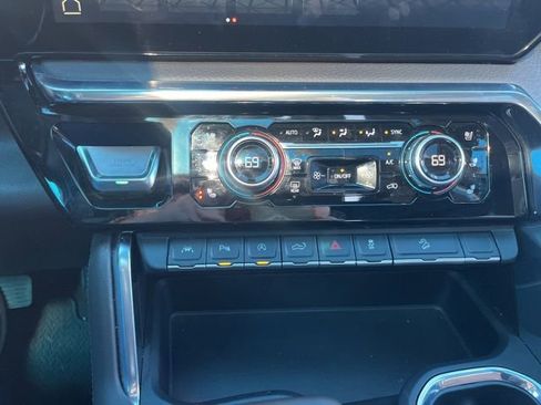 Used 2025 GMC Sierra 1500 Denali w/ Denali Reserve Package image 19