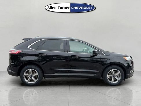 Used 2022 Ford Edge SEL w/ Convenience Package AWD/4WD image 3