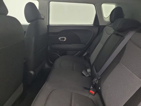 Used 2018 Kia Soul + FWD image 18