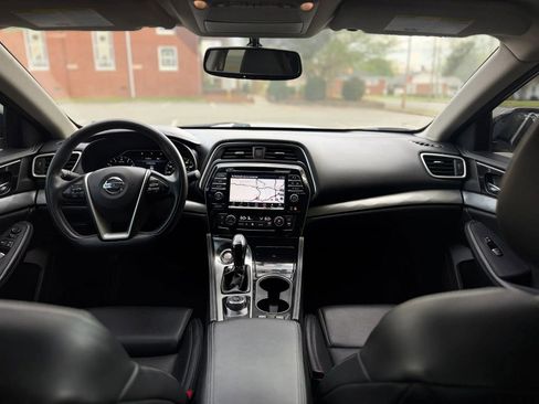 Used 2018 Nissan Maxima 3.5 SV FWD image 14