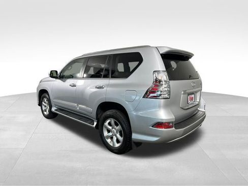 Used 2018 Lexus GX 460 w/ Navigation Package AWD/4WD image 3
