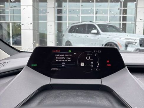 Used 2024 Toyota Prius XLE FWD image 3