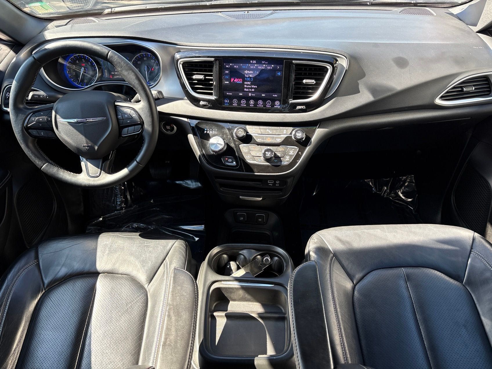 Used 2018 Chrysler Pacifica Touring-L w/ Premium Audio Group FWD image 22