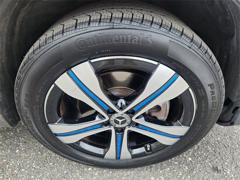 Certified 2023 Mercedes-Benz EQB 300 4MATIC image 24