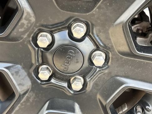 Used 2022 Jeep Gladiator Mojave w/ LED Lighting Group AWD/4WD image 13