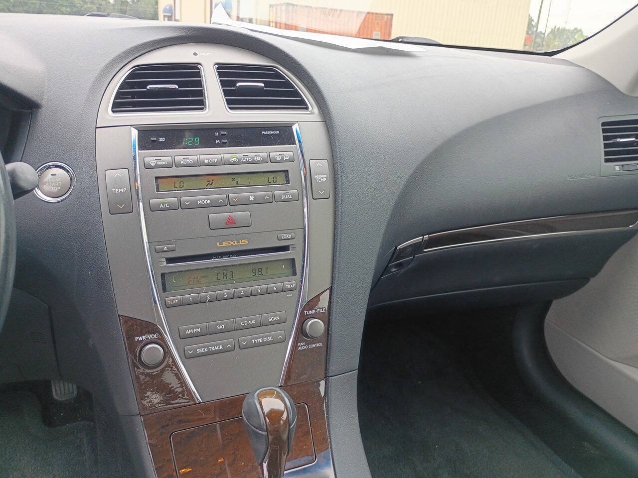 Used 2010 Lexus ES 350 w/ Preferred Accessory Package FWD image 22
