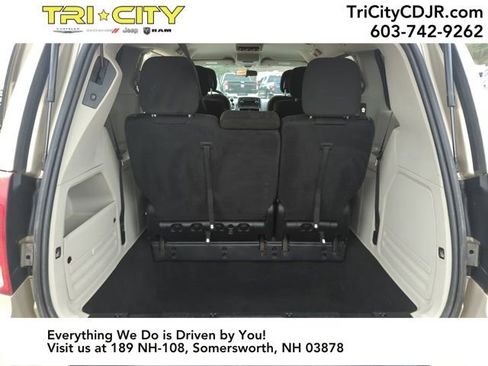 Used 2014 Dodge Grand Caravan SXT image 27