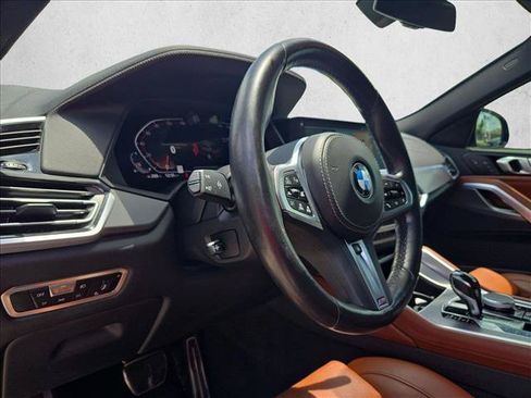 Used 2022 BMW X6 xDrive40i w/ M Sport Package AWD/4WD image 9