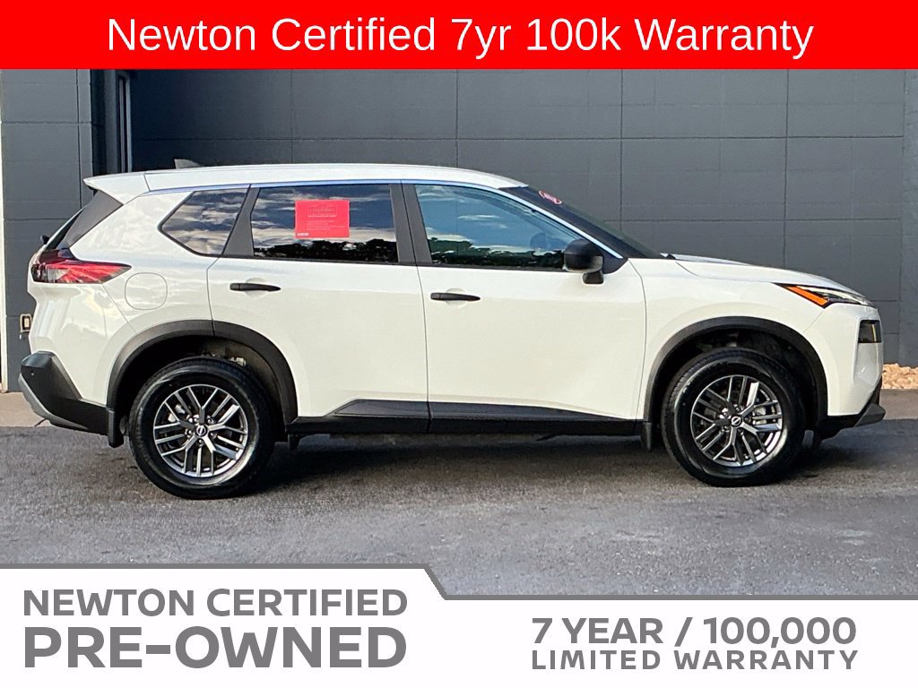 Used 2023 Nissan Rogue S FWD image 4