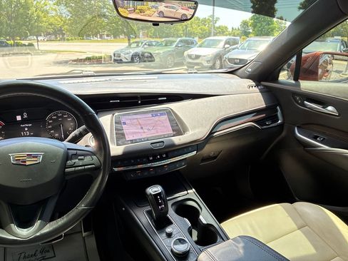 Used 2019 Cadillac XT4 Sport FWD image 28