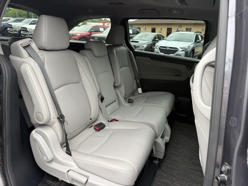 Used 2023 Honda Odyssey Touring image 27