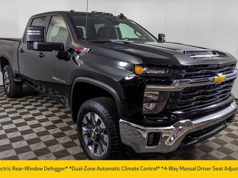Used 2024 Chevrolet Silverado 2500 LT w/ All Star Edition AWD/4WD image 17