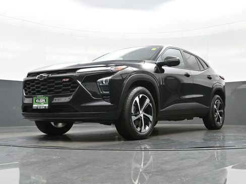 Used 2024 Chevrolet Trax RS w/ Driver Confidence Package FWD image 28