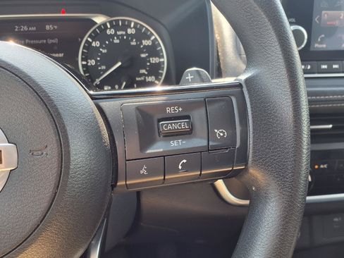 Used 2021 Nissan Rogue S FWD image 21