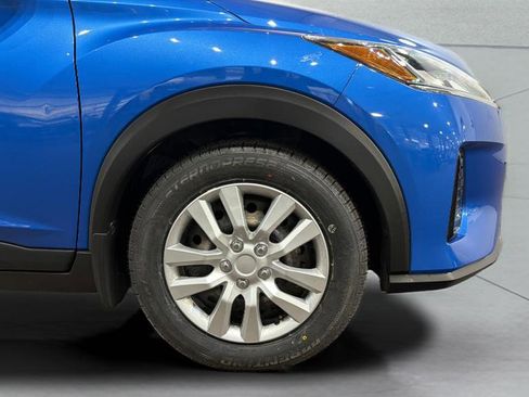 Used 2021 Nissan Kicks S image 33