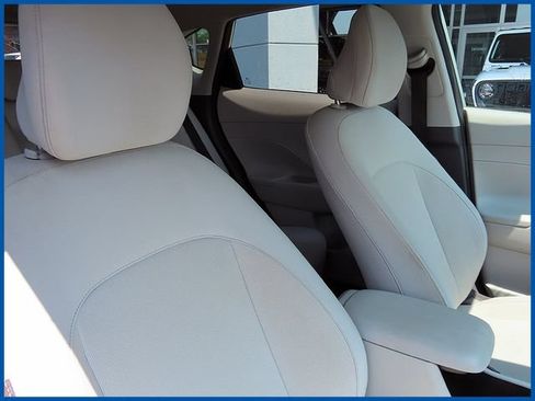 Used 2024 Hyundai Kona SEL AWD/4WD image 9