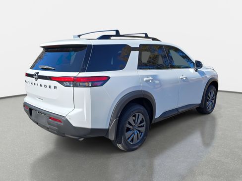 New 2025 Nissan Pathfinder SV image 5