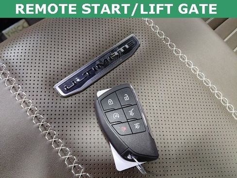 Used 2025 GMC Yukon XL Denali Ultimate w/ LPO, Floor Liner Package image 12