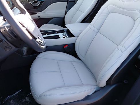 New 2026 Lincoln Aviator Reserve image 34