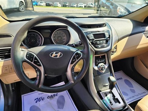 Used 2013 Hyundai Elantra GLS w/ Preferred Pkg image 38