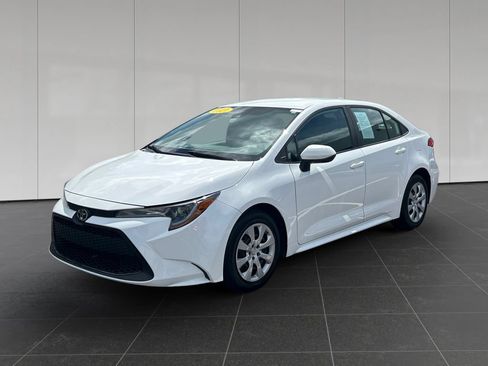 Used 2021 Toyota Corolla LE w/ Carpet Mat Package (TMS) FWD image 1