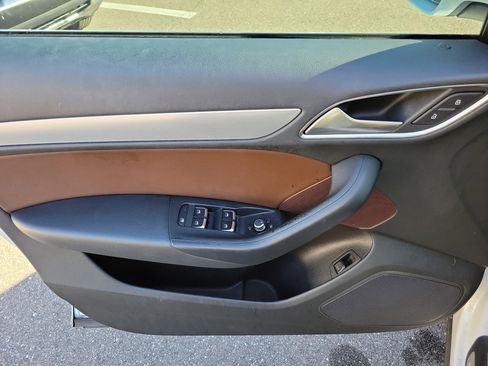 Used 2018 Audi Q3 2.0T Premium Plus w/ Premium Plus Package image 21