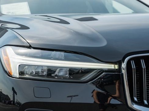 Used 2023 Volvo XC60 B5 Ultimate w/ Climate Package image 13