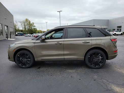 New 2026 Lincoln Corsair Premiere AWD/4WD image 7