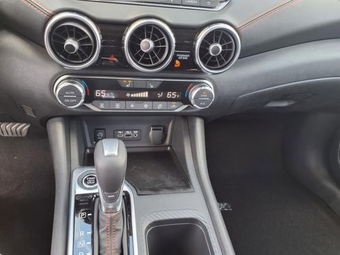New 2025 Nissan Sentra SR image 12