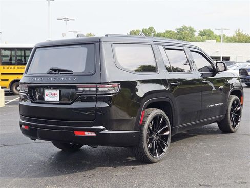 Used 2024 Jeep Grand Wagoneer Series III w/ Rear Seat Video Group 1 image 3