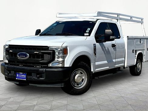 Used 2020 Ford F250 XL w/ Power Equipment Group RWD image 3