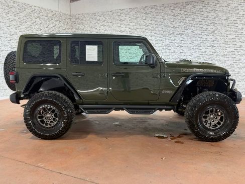 Used 2022 Jeep Wrangler Unlimited Rubicon AWD/4WD image 6