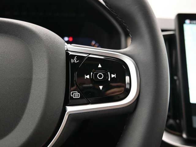 New 2026 Volvo XC90 B6 Core w/ Protection Package Premier AWD/4WD image 25
