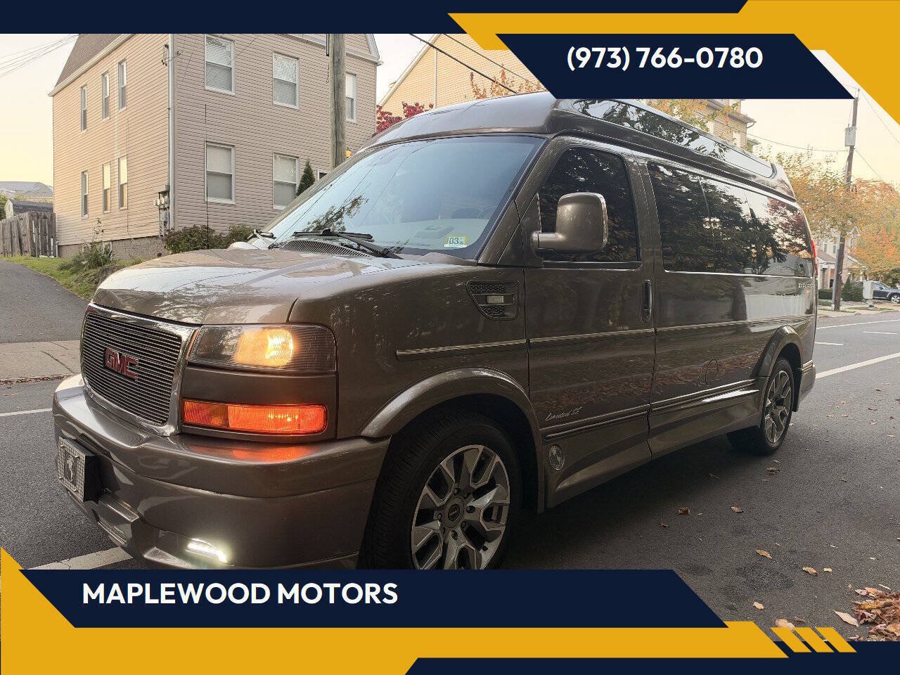 Used 2022 GMC Savana 2500 w/ Enhanced Convenience Package RWD image 1