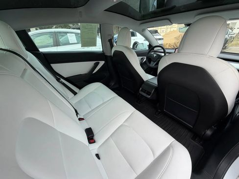 Used 2020 Tesla Model 3 Long Range image 21