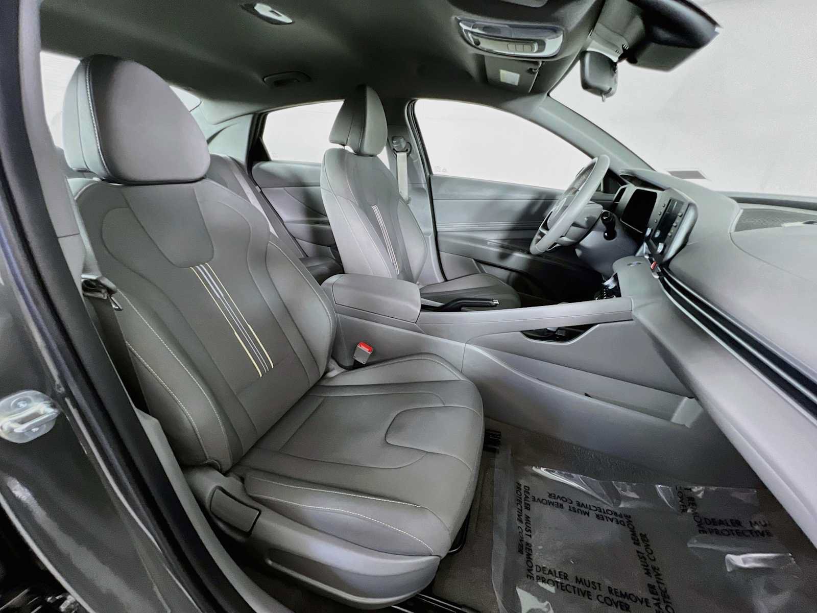 Certified 2026 Hyundai Elantra Sport w/ Cargo Package FWD image 26