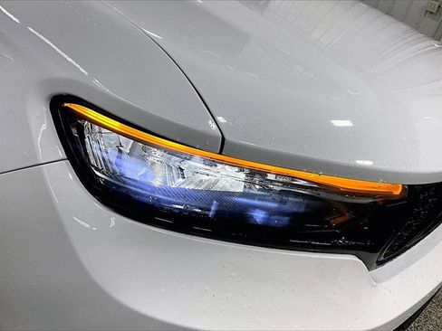 Used 2021 Jeep Grand Cherokee L Laredo image 32