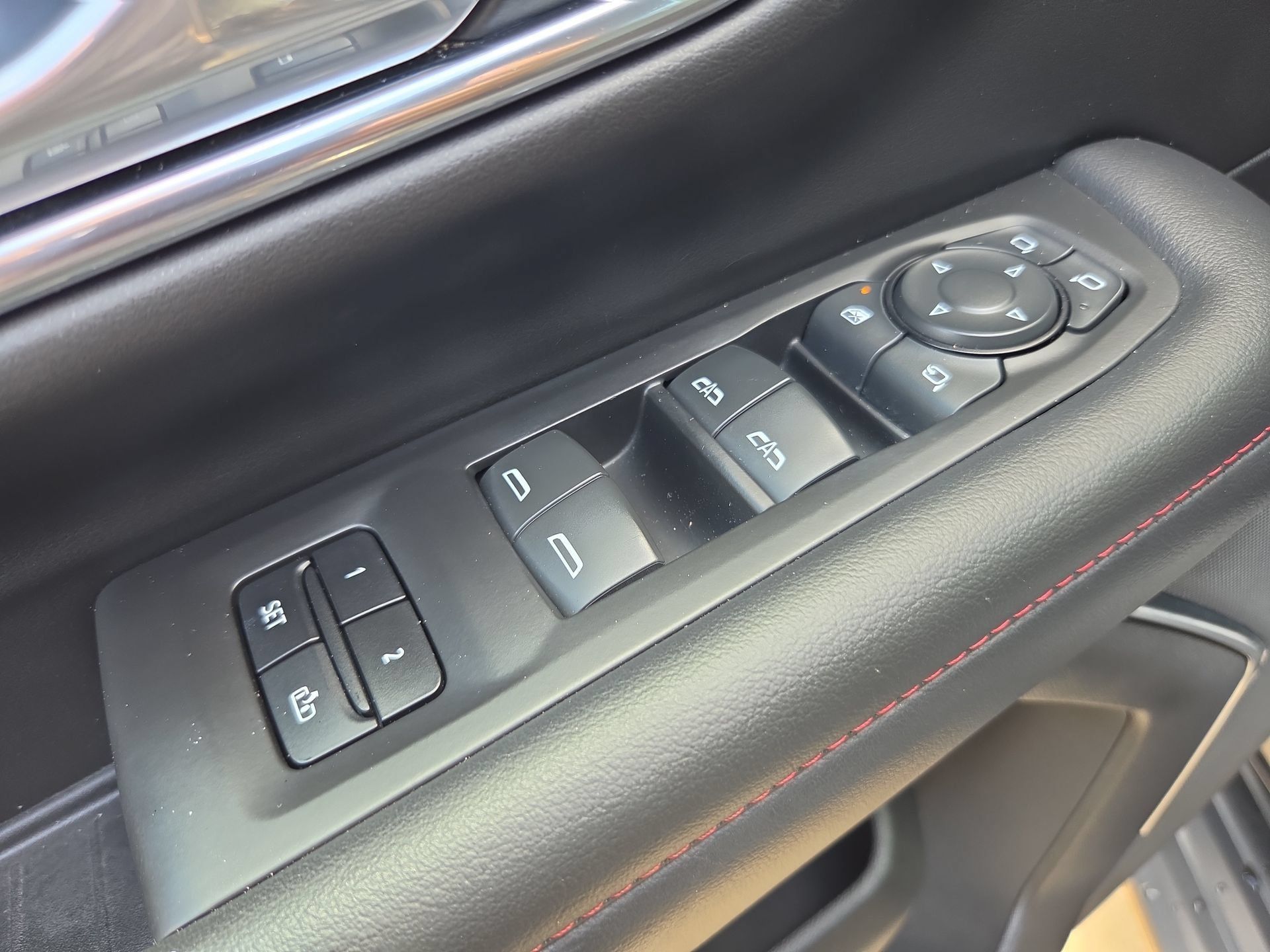 Used 2023 Chevrolet Tahoe RST w/ Luxury Package RWD image 15