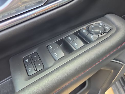 Used 2023 Chevrolet Tahoe RST w/ Luxury Package RWD image 15