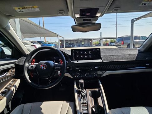 Used 2024 Honda Accord EX-L image 17